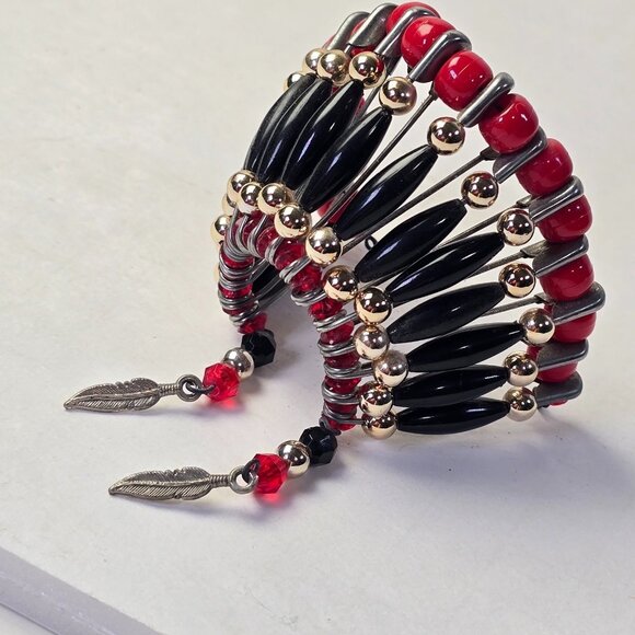 Vintage Beaded Safety Pin Art Fan Decor Red Black Gold Feathers Handmade 80s 90s - Picture 4 of 9